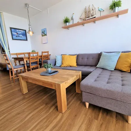 G12-008 Apartment