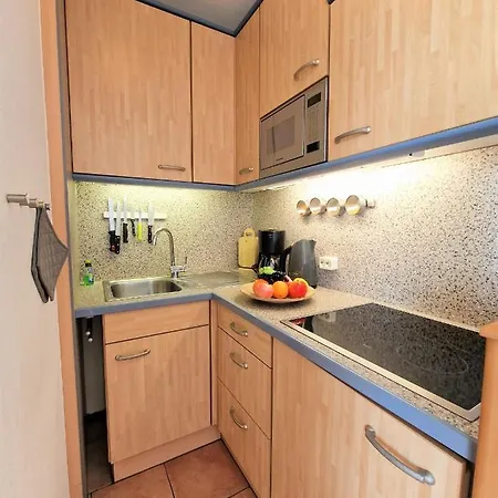 G12-008 * Heiligenhafen